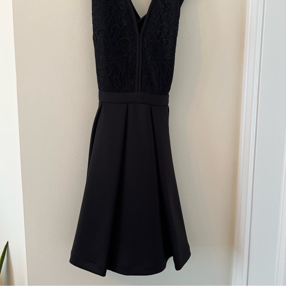 Black womens XS evening dress new with tags perfect condition - Picture 3 of 6